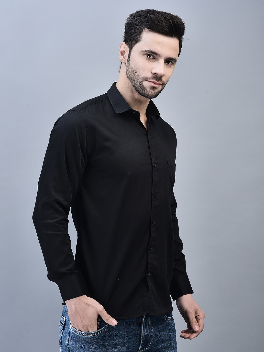 Fine Black Regular Fit Pure Cotton Solid Shirt for Men